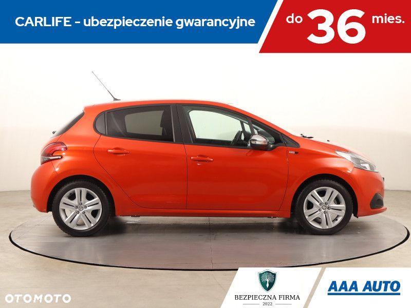 Peugeot 208 - 7