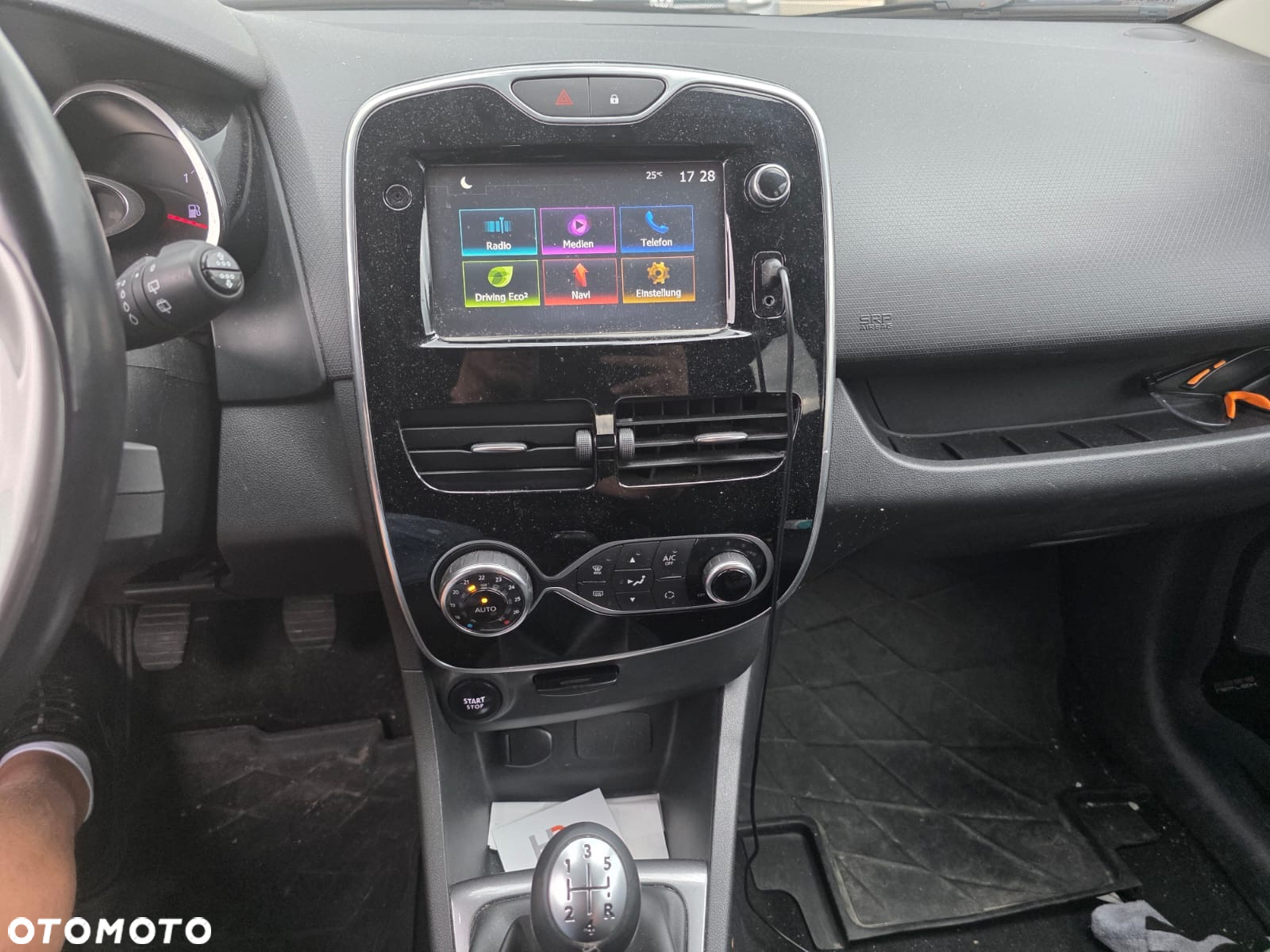 Renault Clio - 13