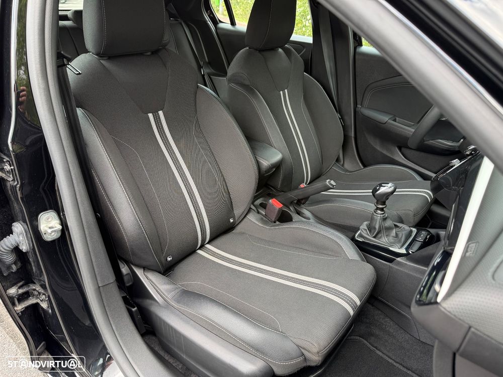 Opel Corsa 1.2 T GS - 33