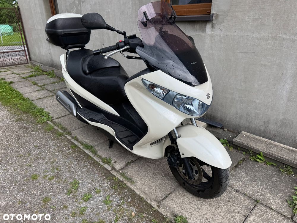 Suzuki Burgman - 5