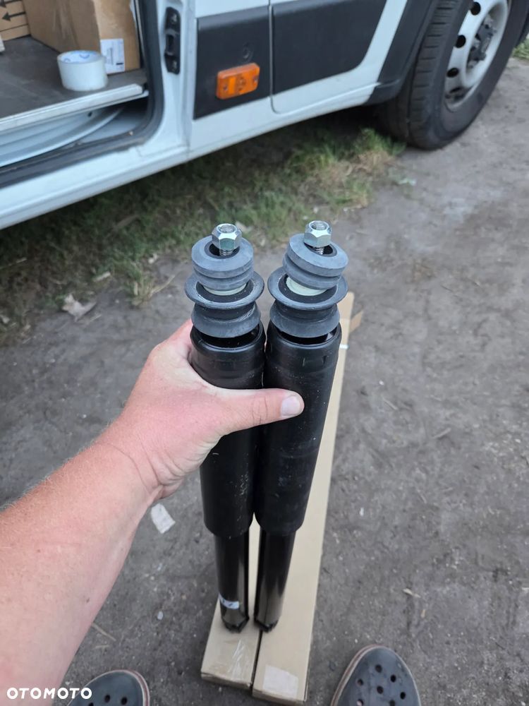 Amortyzatory amortyzator tylny tył DAEWOO Espero Nexia I Lanos Opel Kadett E Astra F Vectra A 72118762 - 7