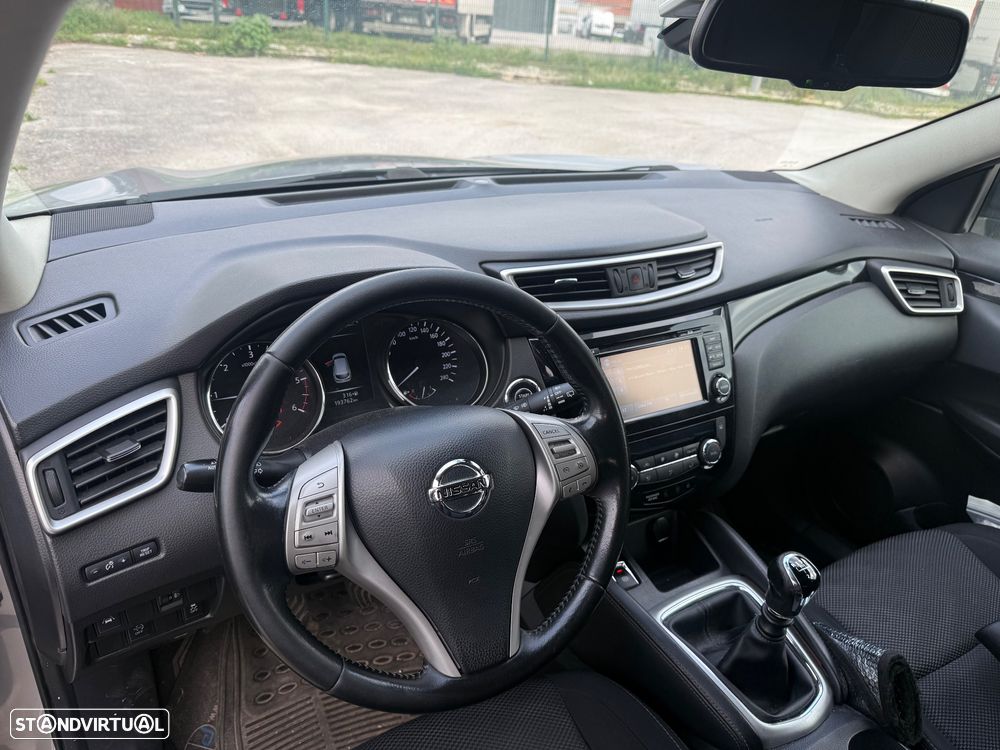Nissan Qashqai 1.5 dCi Acenta Connect - 6