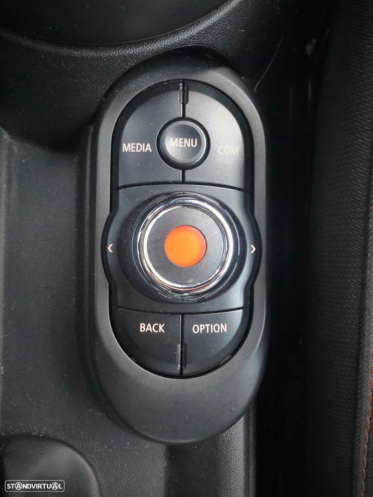 MINI 5 Portas One D - 16