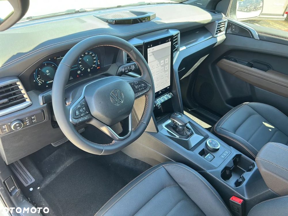 Volkswagen Amarok - 12