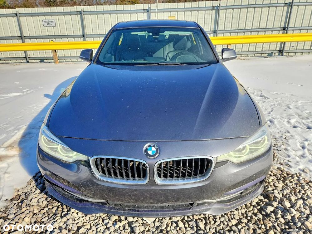 BMW Seria 3 330i xDrive Sport Line - 5