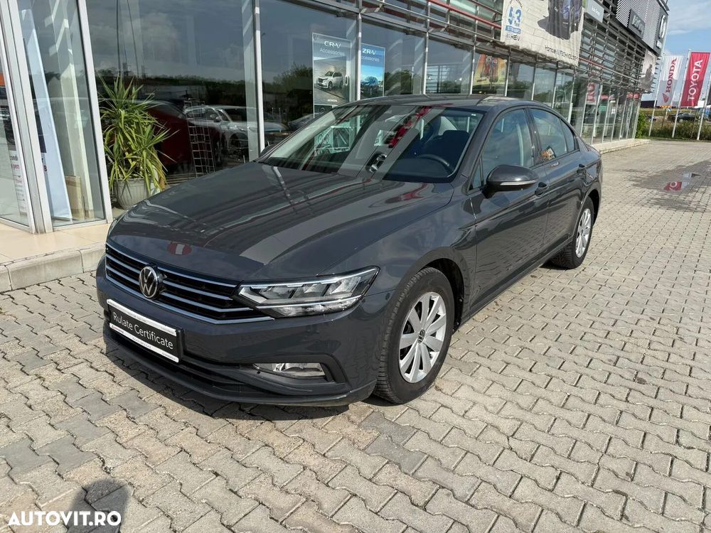 Volkswagen Passat - 3
