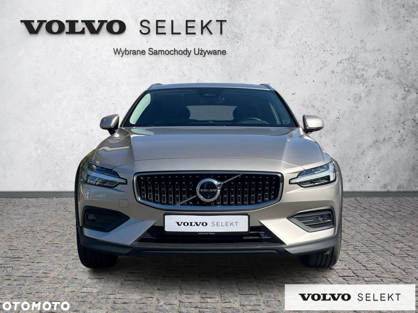 Volvo V60 Cross Country - 9