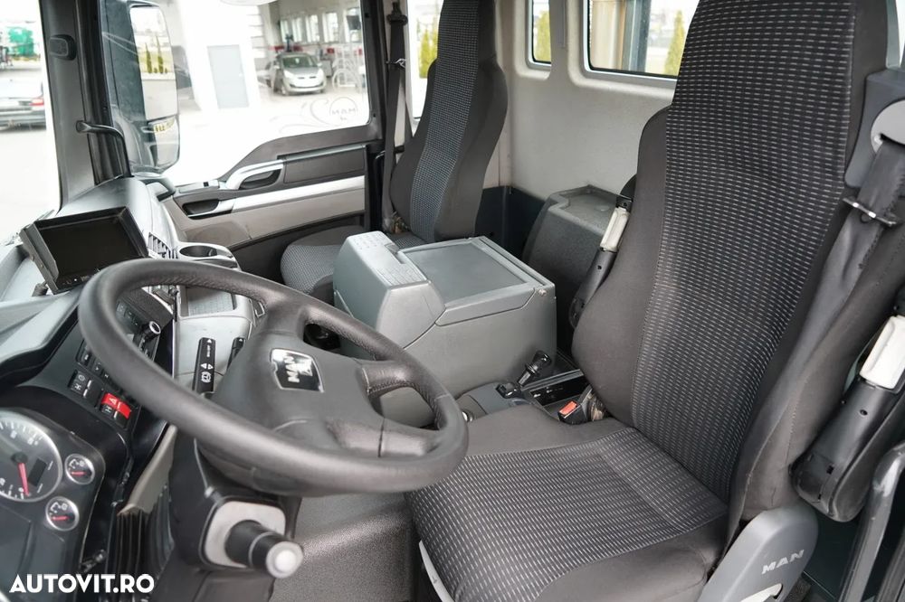 MAN TGS 32.400 / 8x4 / BETONIERĂ LIEBHERR / BETONIERĂ 9 M3 / JANTE DIN ALIAJ / EURO 5 - 28