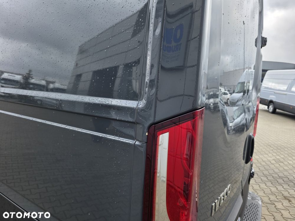 Iveco 35S18 Hak Kamera Ledy Furgon 16m3 - 16