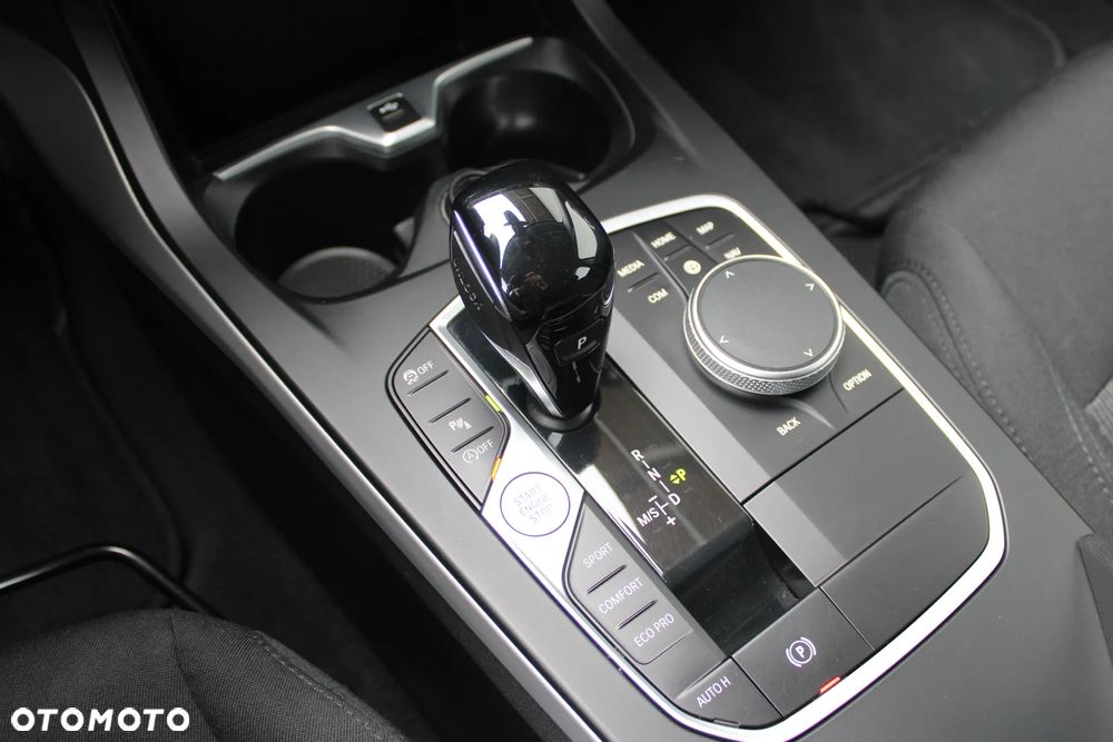 BMW Seria 1 118i - 21
