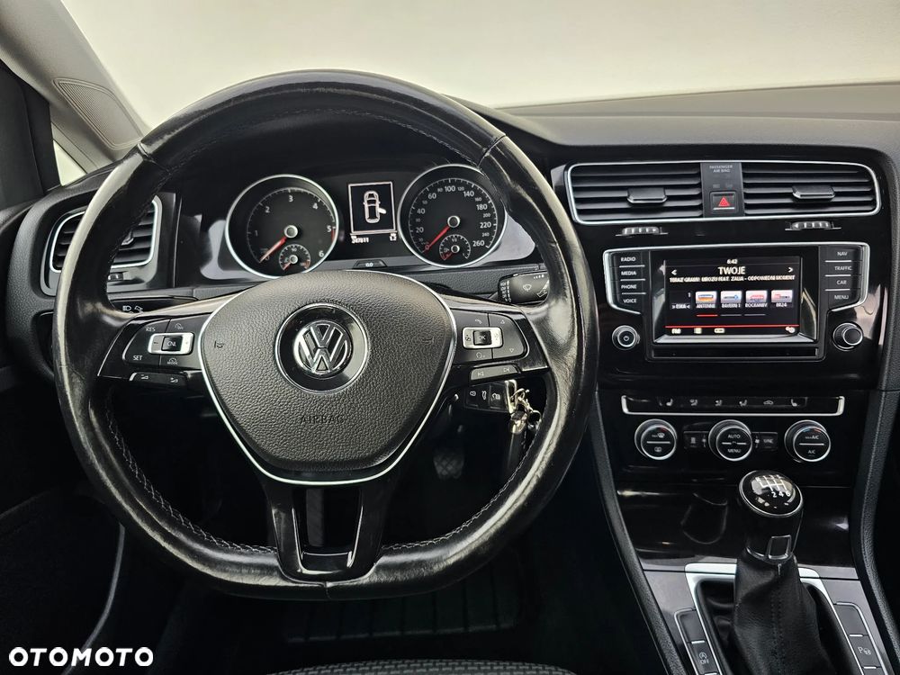 Volkswagen Golf VII Diesel 5-Türer Highline - 17