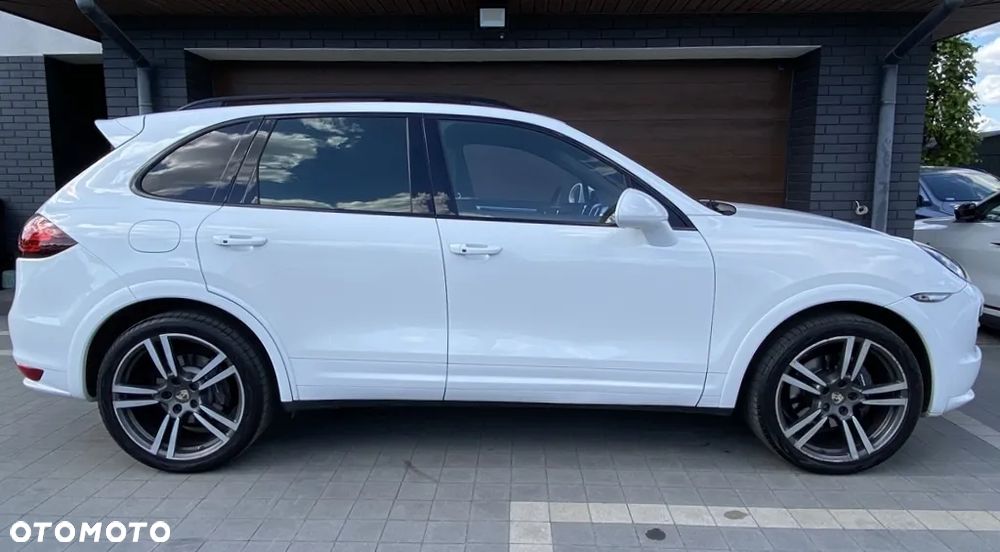 Porsche Cayenne Diesel Platinum Edition - 14