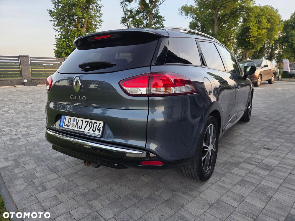 Renault Clio 1.2 16V 75 LIMITED - 8