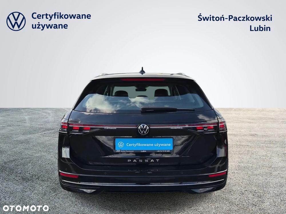 Volkswagen Passat Variant 2.0 TDI SCR Elegance DSG - 13
