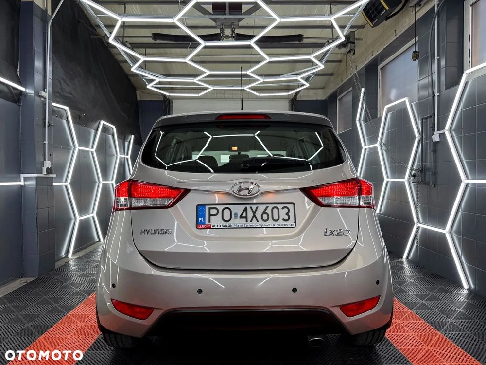 Hyundai ix20 1.4 Comfort - 8