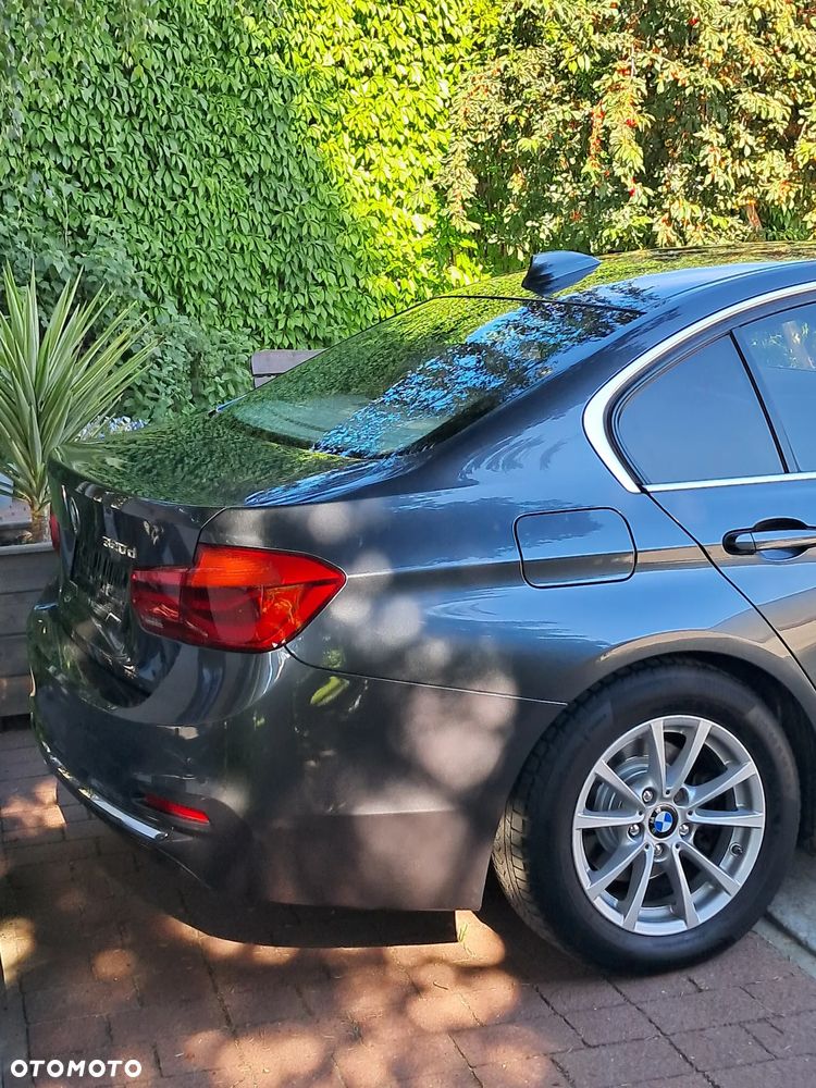 BMW Seria 3 320d Efficient Dynamics Luxury Line Purity - 19