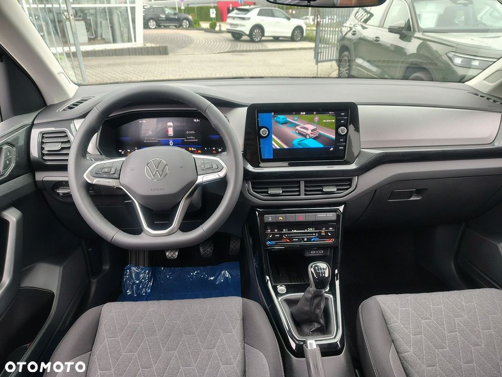 Volkswagen T-Cross - 12