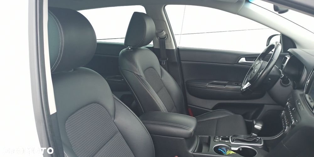 Kia Sportage 1.7 CRDI 2WD ISG Dream-Team Edition - 28