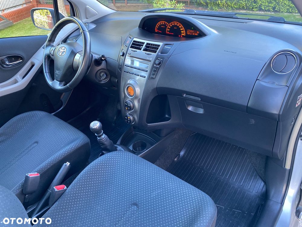 Toyota Yaris 1.33 Sol - 10