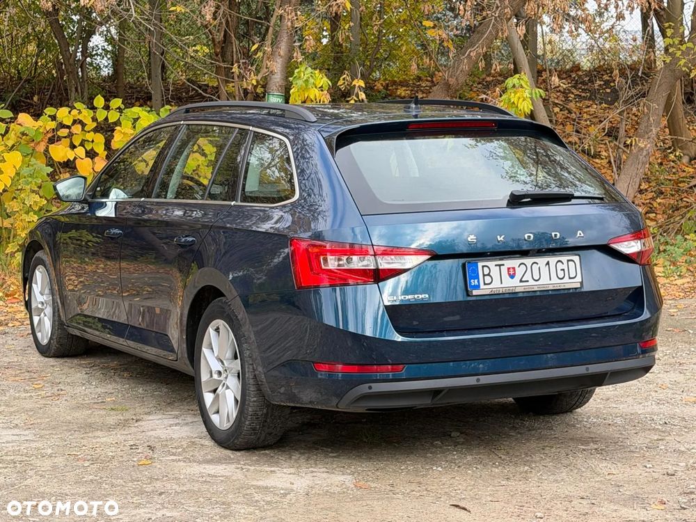 Skoda Superb 2.0 TDI SCR Ambition DSG - 4