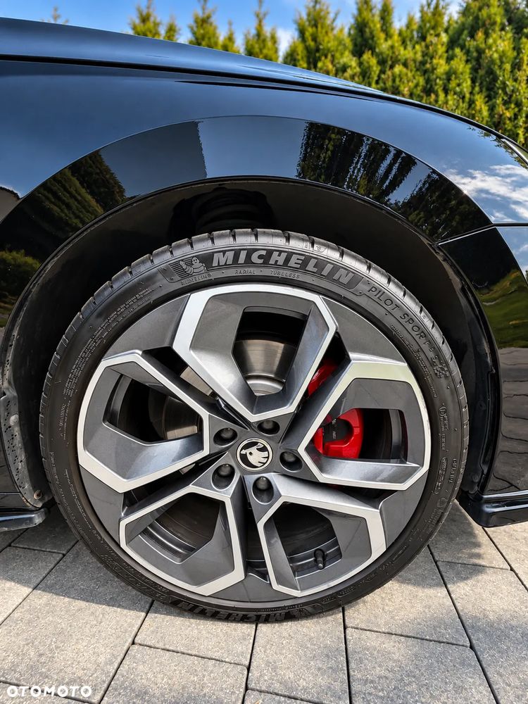 Skoda Octavia 2.0 TSI RS DSG - 27