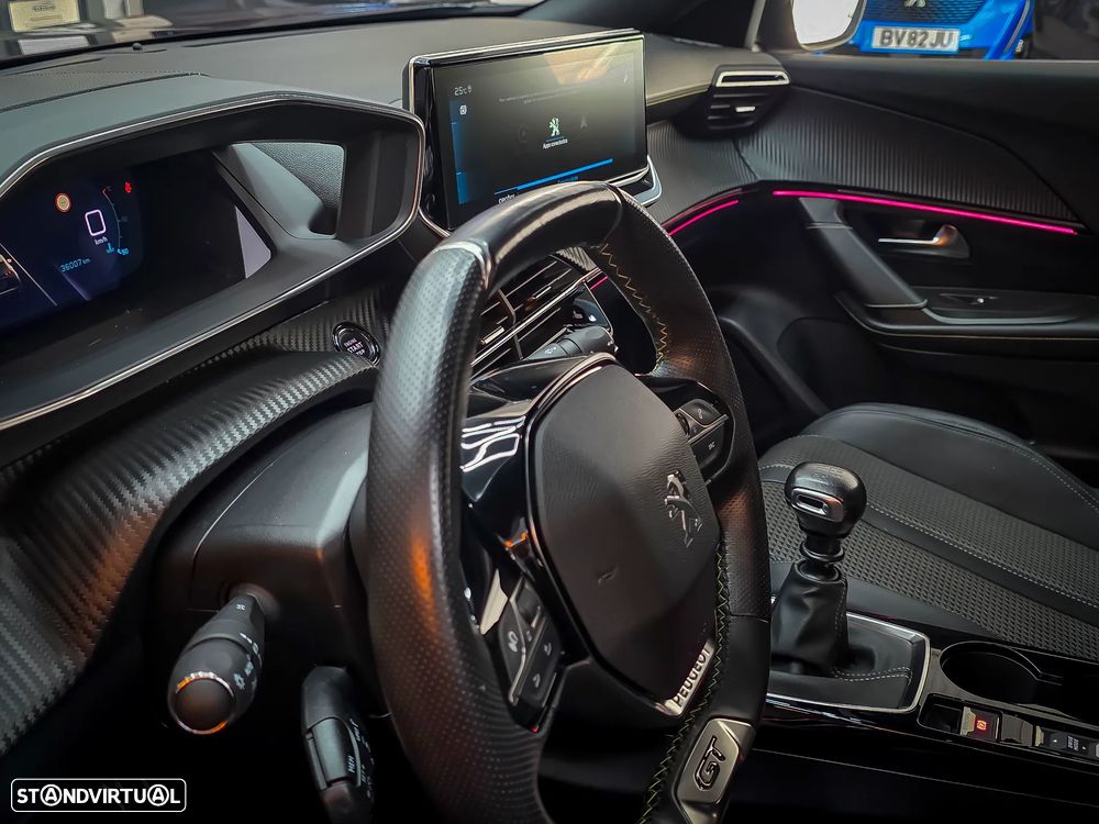 Peugeot 2008 1.2 PureTech GT Line - 25