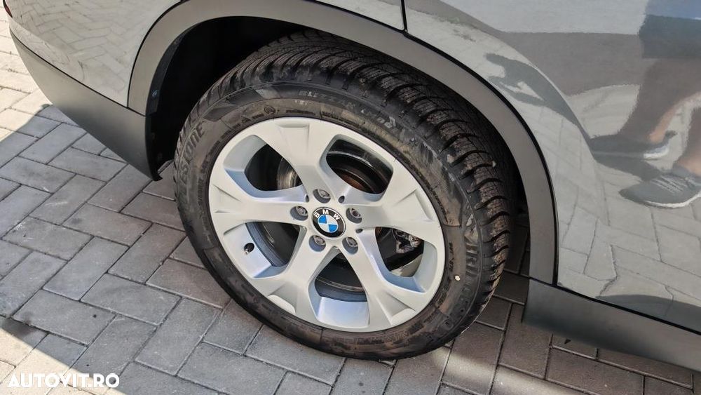BMW X1 xDrive20d Aut. Sport Line - 32