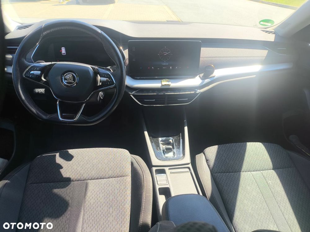 Skoda Octavia 2.0 TDI Style DSG - 6