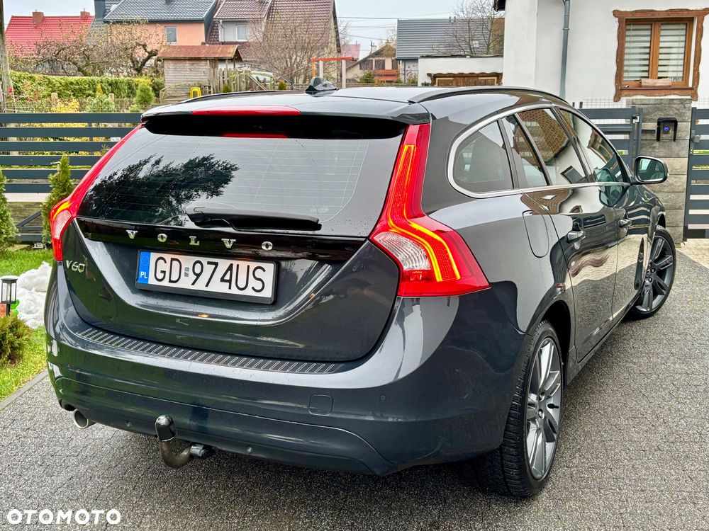 Volvo V60 D3 Summum - 19