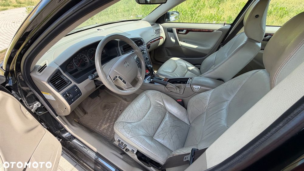 Volvo V70 2.4 Momentum - 11