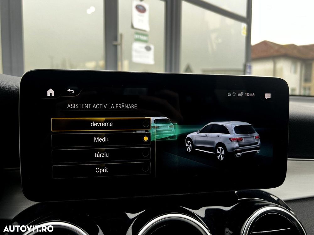 Mercedes-Benz GLC - 32