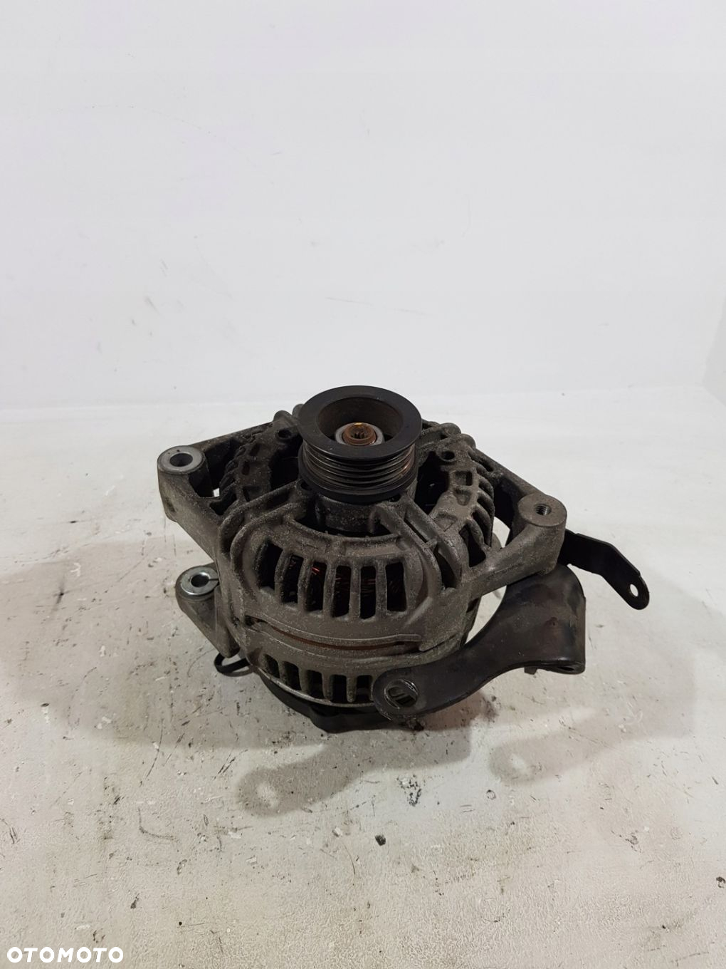 ALTERNATOR 13147093 OPEL MERIVA A VECTRA C 1.6B Z16XE - 4