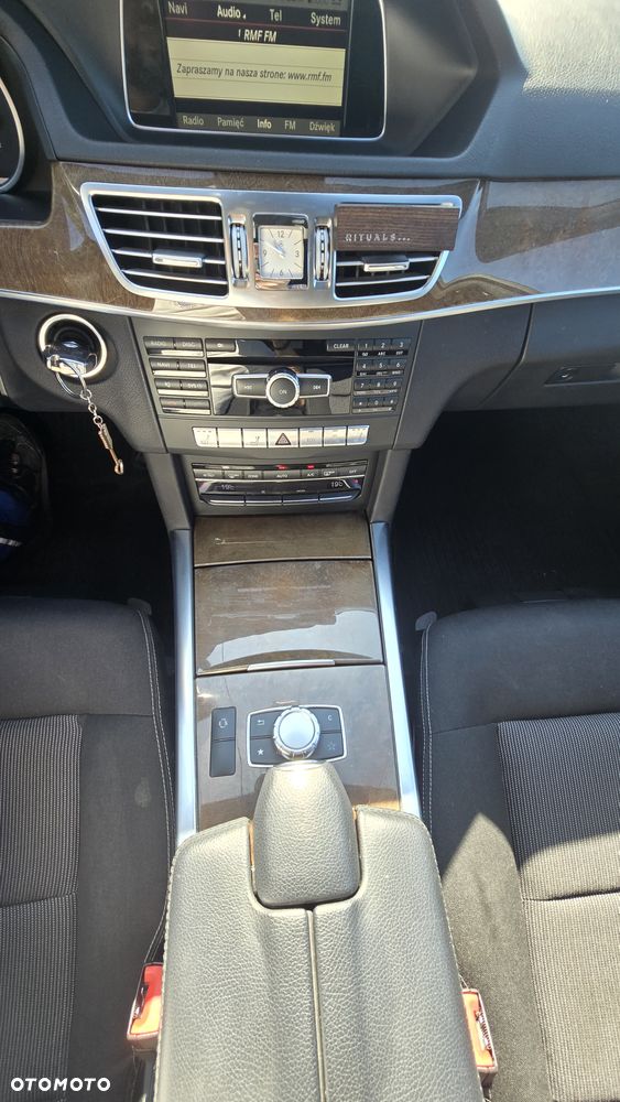 Mercedes-Benz Klasa E 200 BlueTEC 7G-TRONIC - 20