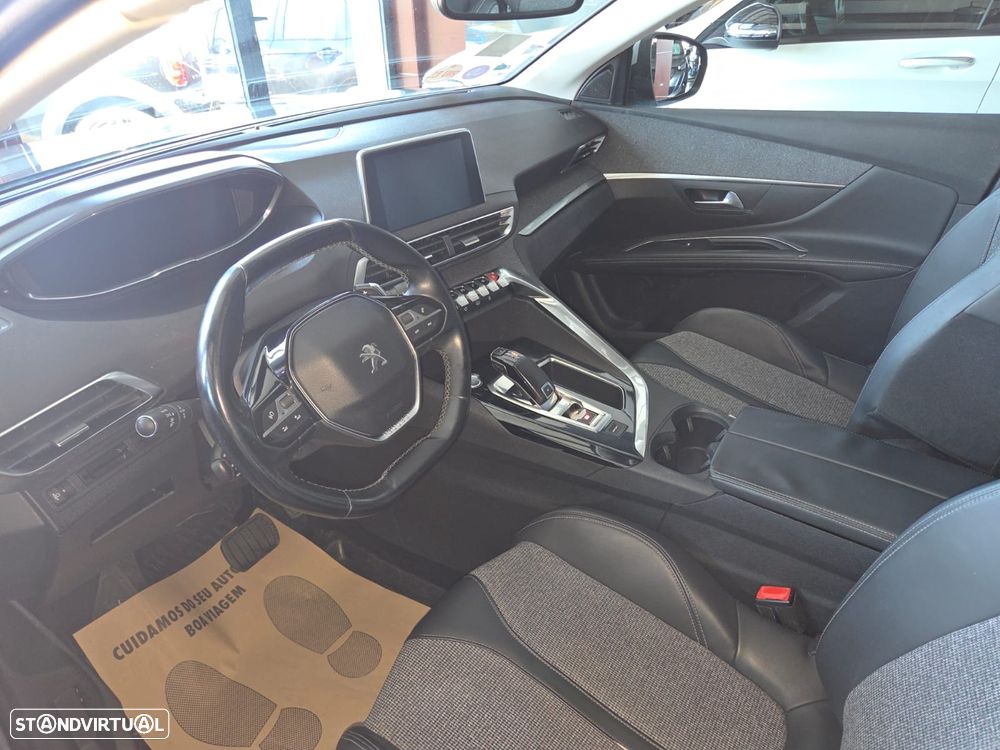 Peugeot 5008 PureTech 130 EAT8 Stop & Start Allure Pack - 12