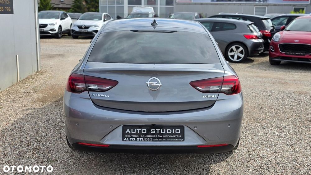 Opel Insignia - 32