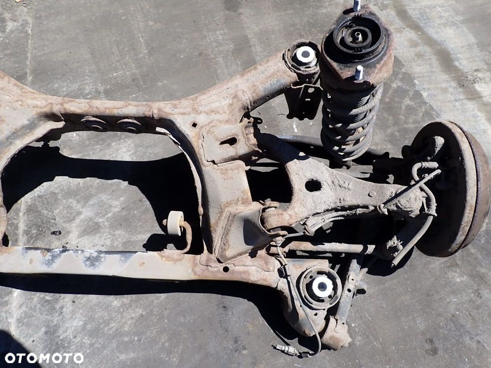SANKI WÓZEK KOŁYSKA TYŁ SUBARU IMPREZA 1.5 - 4