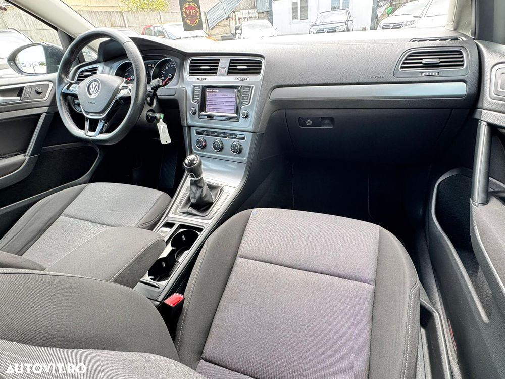 Volkswagen Golf 1.2 TSI Comfortline - 2