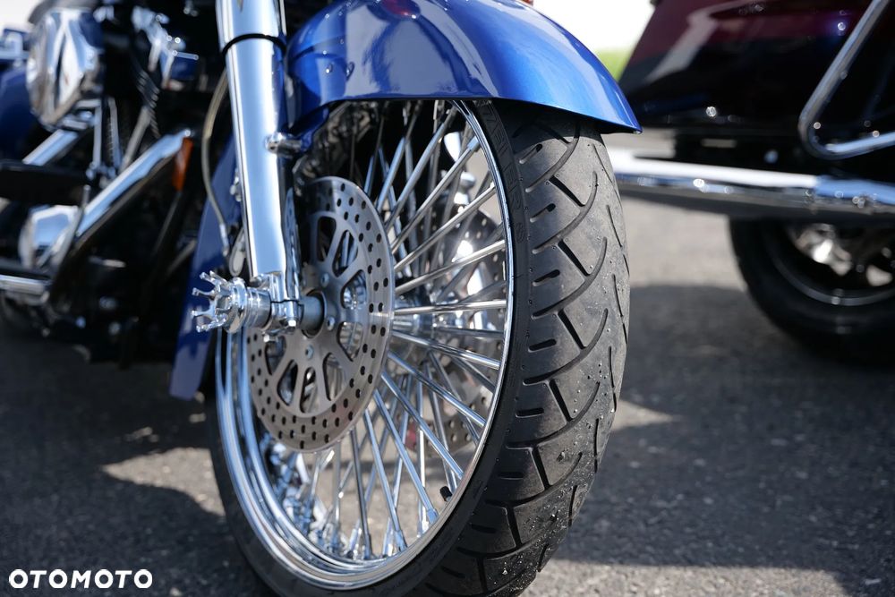Harley-Davidson Touring Road King - 19