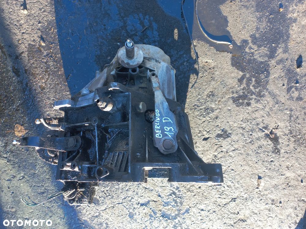 Peugeot Partner 1.9 Diesel 05r skrzynia biegów 20TA75 - 1