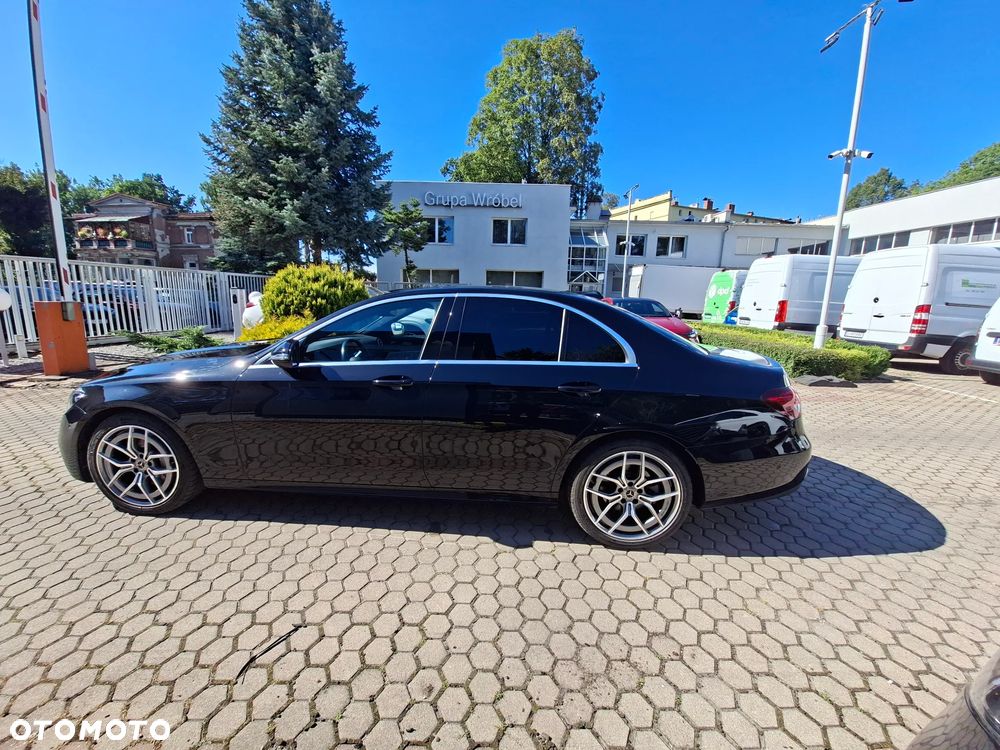 Mercedes-Benz Klasa E 220 d 4-Matic AMG - 9