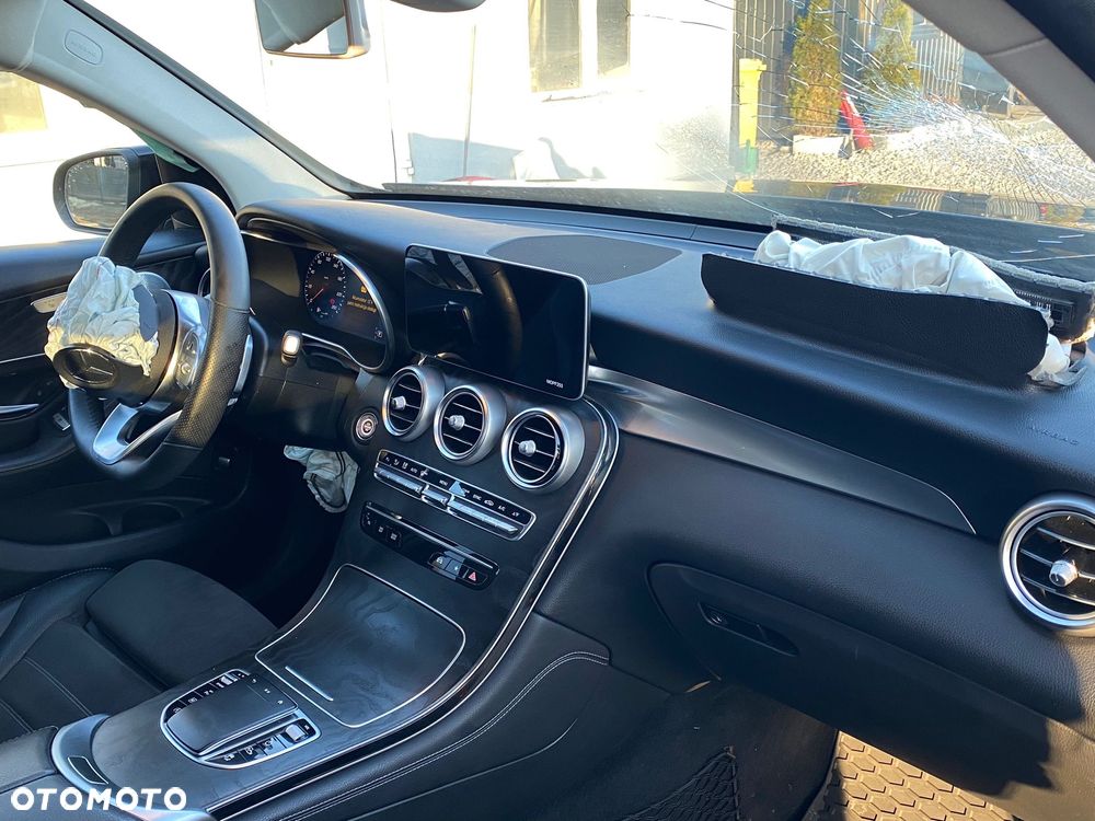 Mercedes-Benz GLC - 13