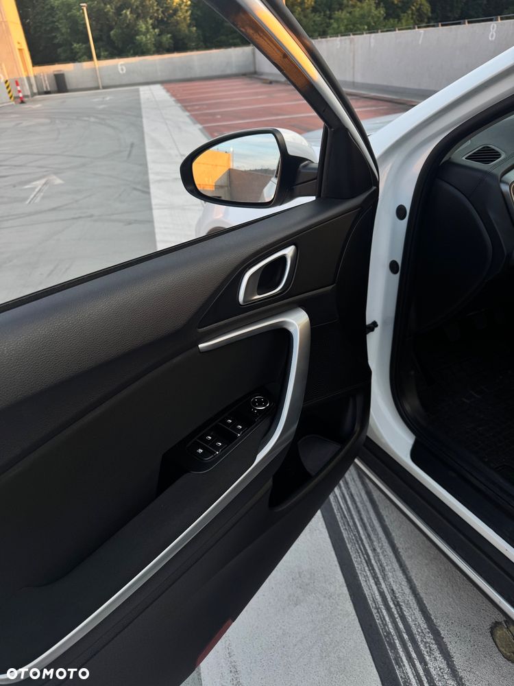Kia XCeed 1.5 T-GDI M - 22