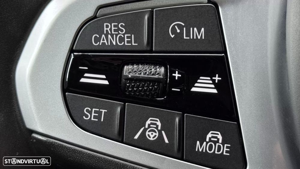 BMW X6 40 d xDrive Pack M - 29