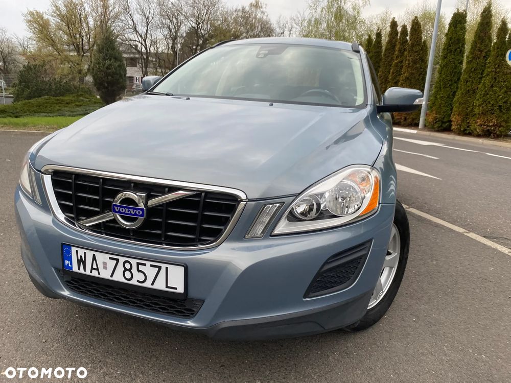 Volvo XC 60 D3 Momentum - 9