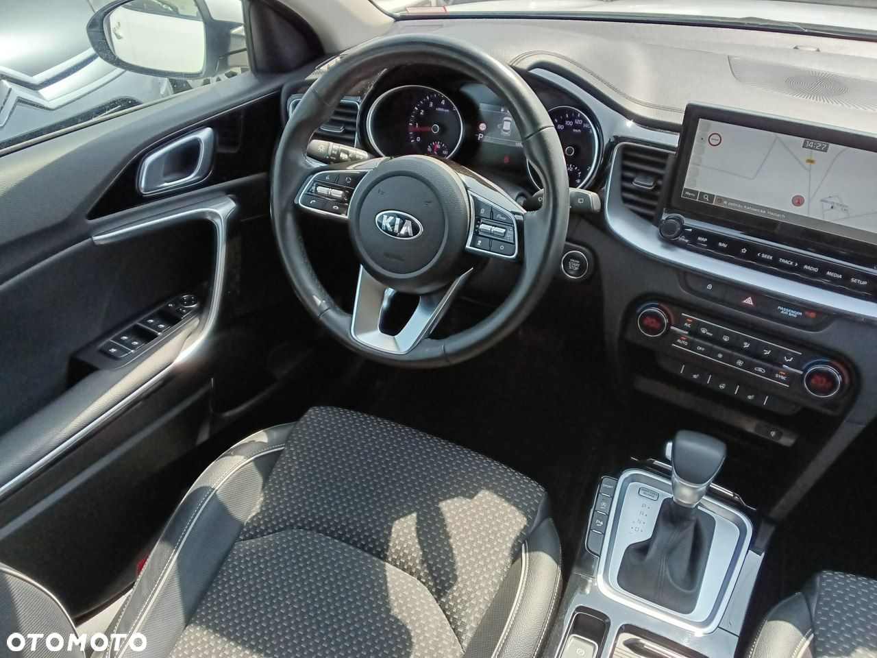 Kia XCeed 1.5 T-GDI OPF DCT7 SPIRIT - 14