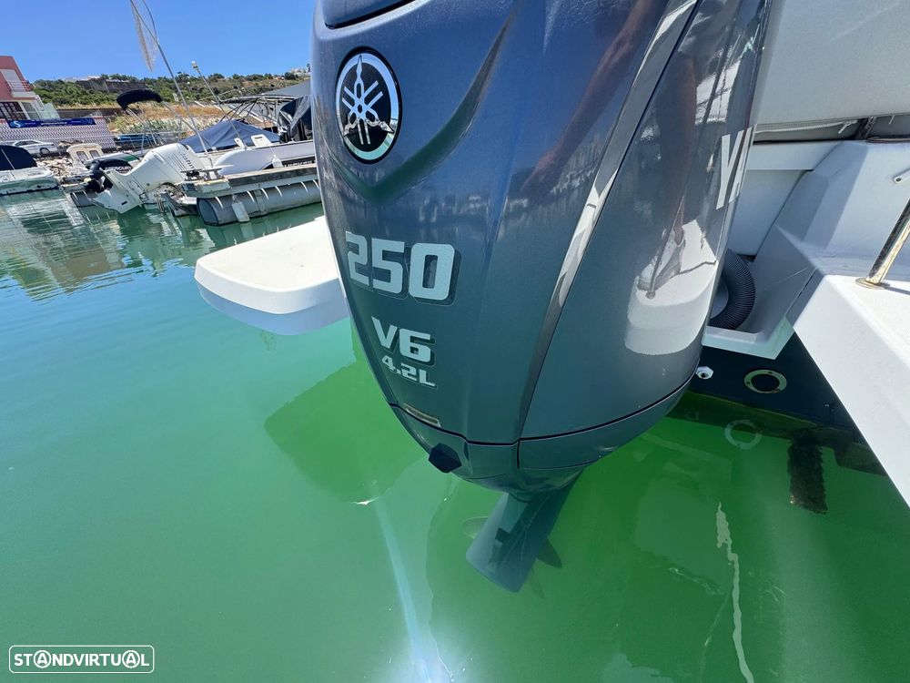 Beneteau Antares 8 - 22