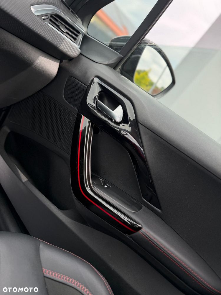 Peugeot 2008 BlueHDi FAP 120 STOP & START EAT6 Allure - 24