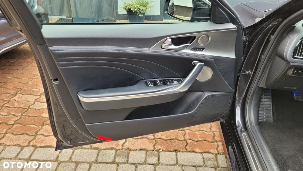 Kia Stinger 3.3 T-GDI AWD OPF GT - 19
