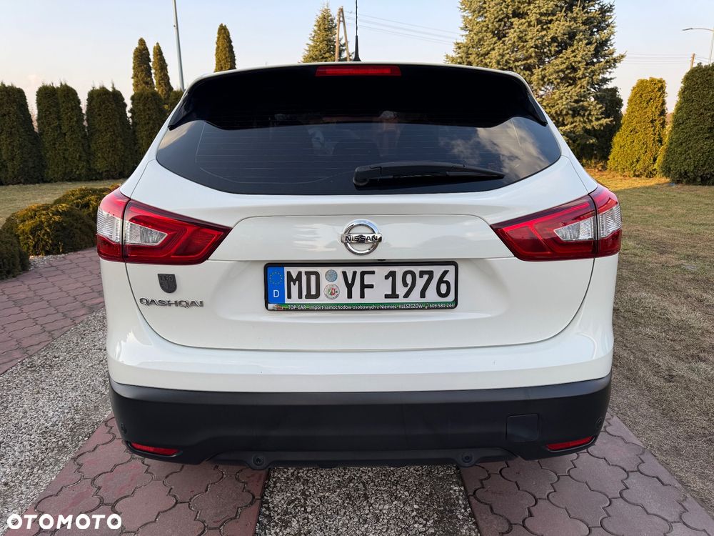 Nissan Qashqai 1.2 DIG-T N-Vision - 9
