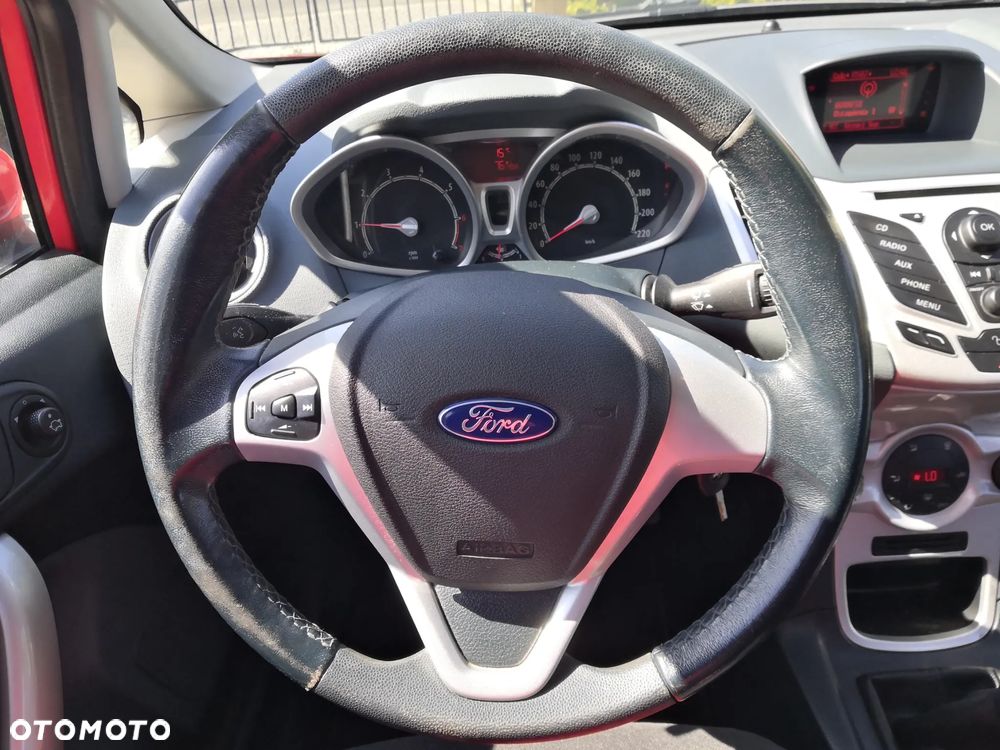 Ford Fiesta 1.25 Ghia - 15